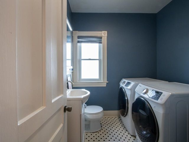 36 Booth Street, Burlington, VT 05401