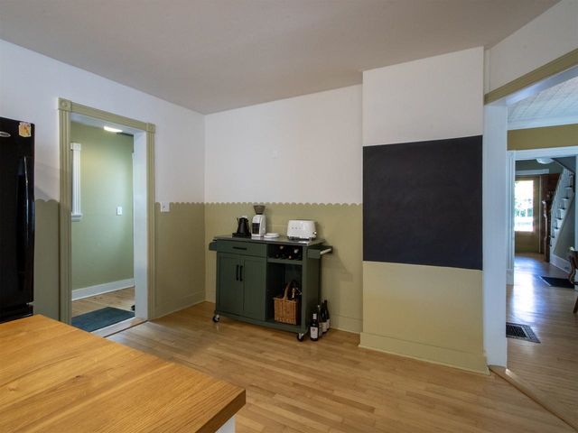 36 Booth Street, Burlington, VT 05401