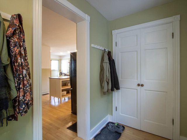 36 Booth Street, Burlington, VT 05401