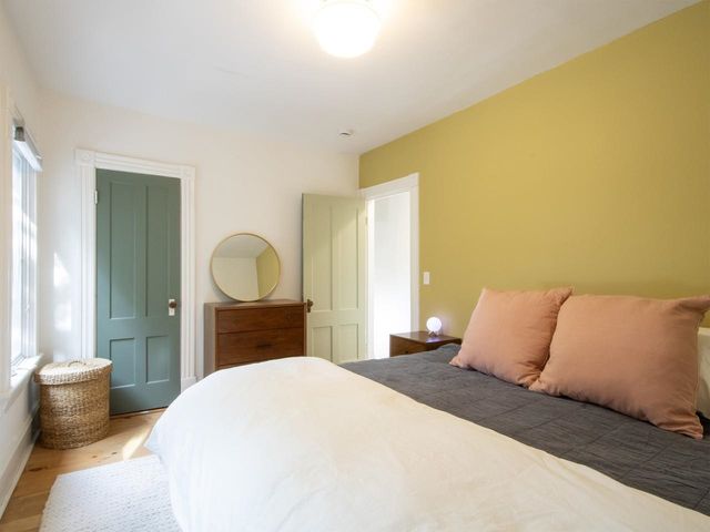 36 Booth Street, Burlington, VT 05401