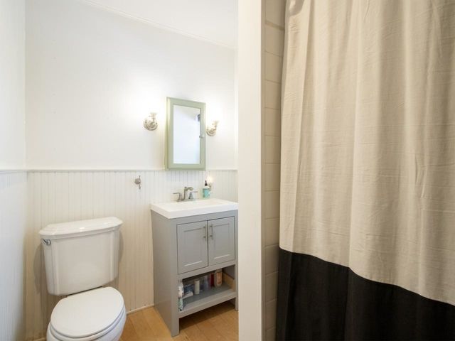 36 Booth Street, Burlington, VT 05401