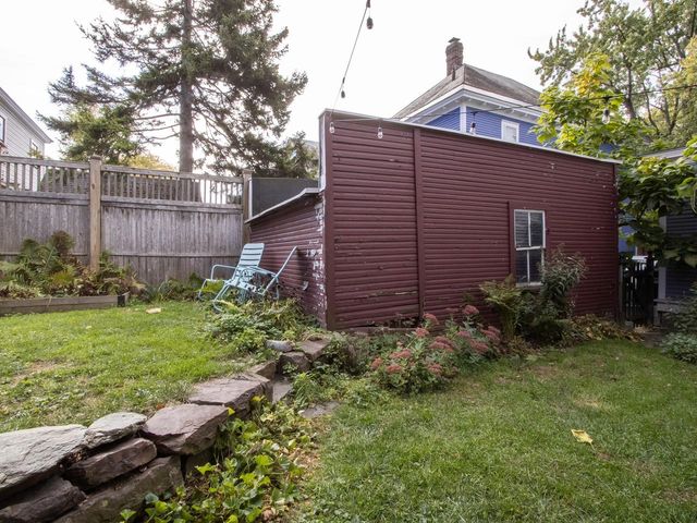 36 Booth Street, Burlington, VT 05401