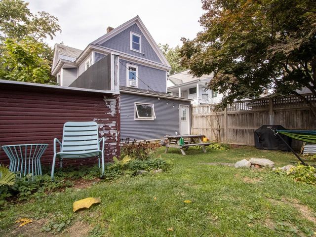 36 Booth Street, Burlington, VT 05401