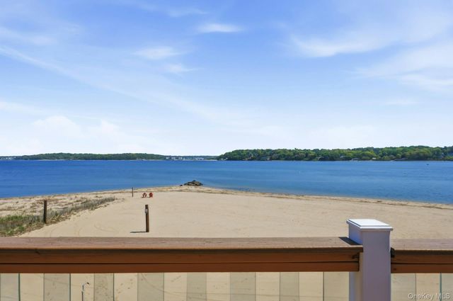 75 West Shore Road 4, Port Washington, NY 11050