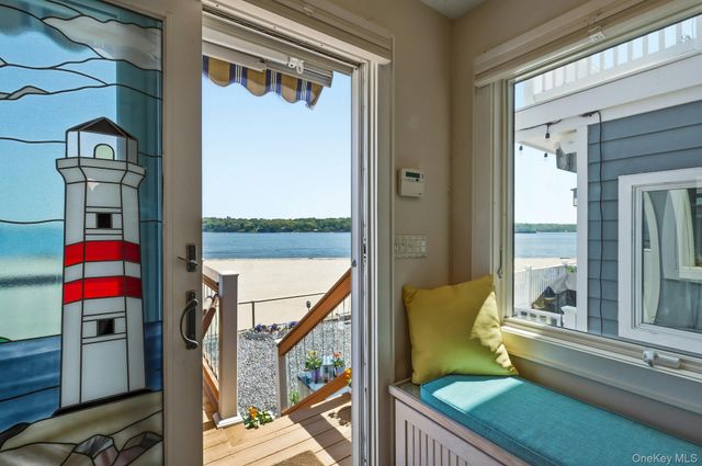 75 West Shore Road 4, Port Washington, NY 11050