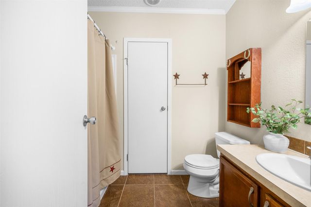 118 Yaupon Drive, Caldwell, TX 77836