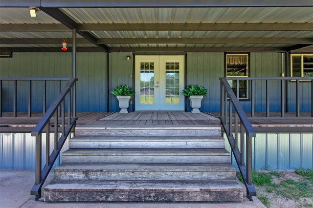 118 Yaupon Drive, Caldwell, TX 77836