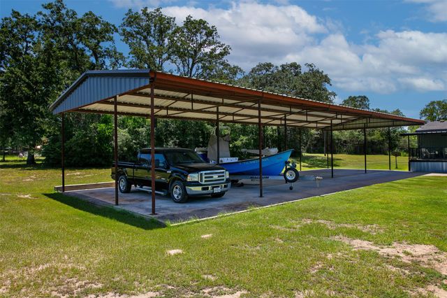 118 Yaupon Drive, Caldwell, TX 77836