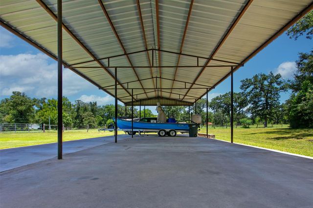 118 Yaupon Drive, Caldwell, TX 77836