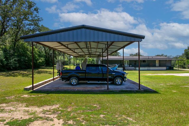 118 Yaupon Drive, Caldwell, TX 77836