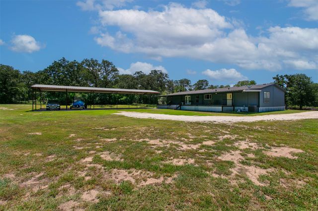 118 Yaupon Drive, Caldwell, TX 77836