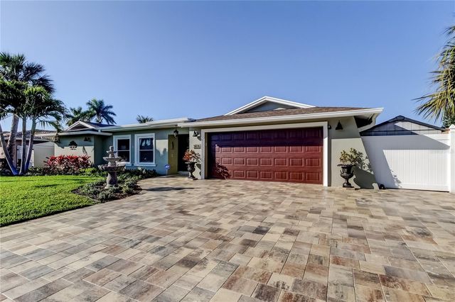 3835 48 AVENUE S, St Petersburg, FL 33711