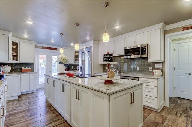 3835 48 AVENUE S, St Petersburg, FL 33711