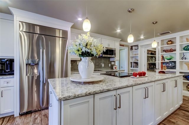 3835 48 AVENUE S, St Petersburg, FL 33711