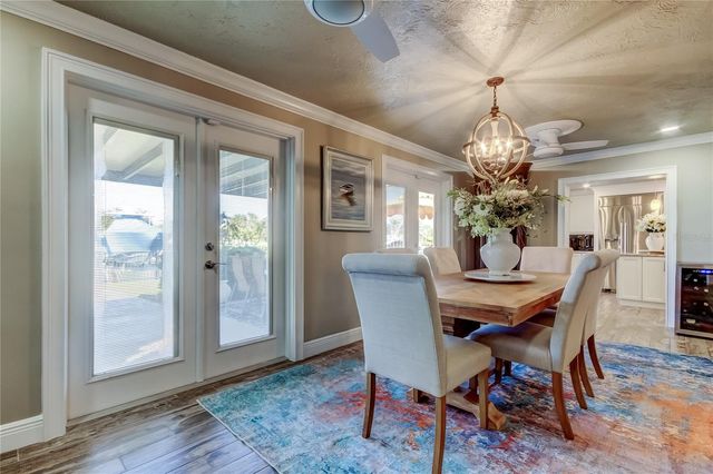 3835 48 AVENUE S, St Petersburg, FL 33711