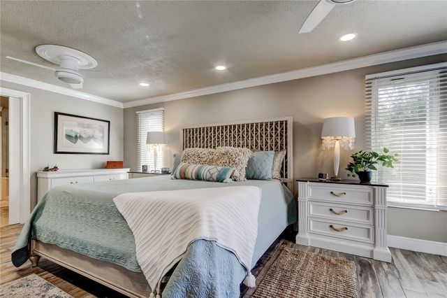 3835 48 AVENUE S, St Petersburg, FL 33711