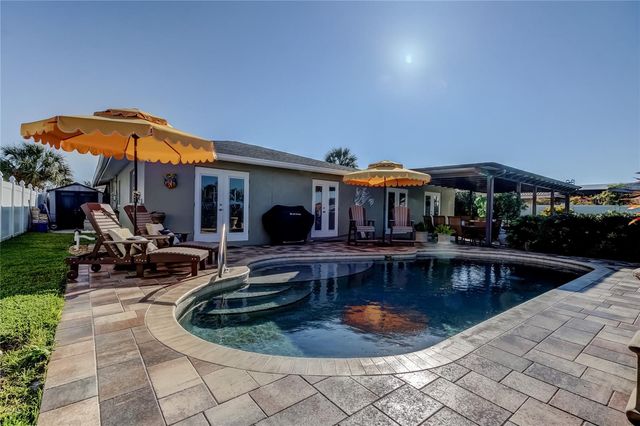 3835 48 AVENUE S, St Petersburg, FL 33711