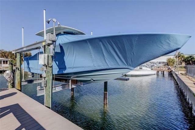 3835 48 AVENUE S, St Petersburg, FL 33711