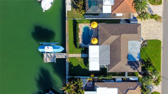 3835 48 AVENUE S, St Petersburg, FL 33711