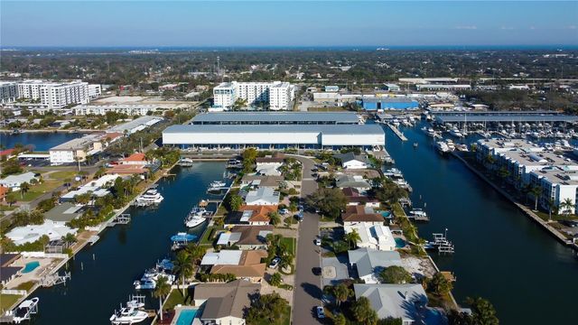 3835 48 AVENUE S, St Petersburg, FL 33711