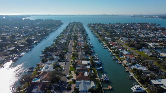 3835 48 AVENUE S, St Petersburg, FL 33711