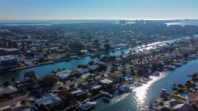 3835 48 AVENUE S, St Petersburg, FL 33711