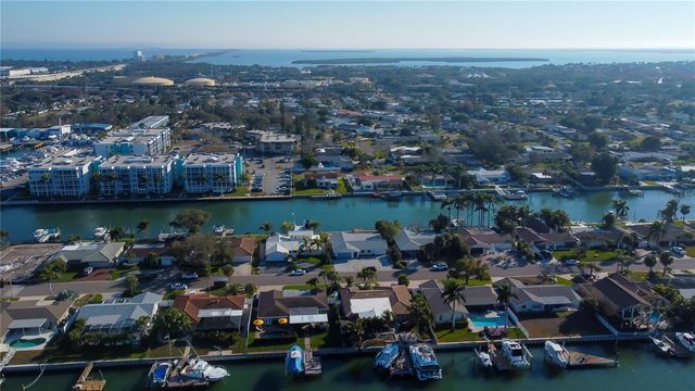 3835 48 AVENUE S, St Petersburg, FL 33711