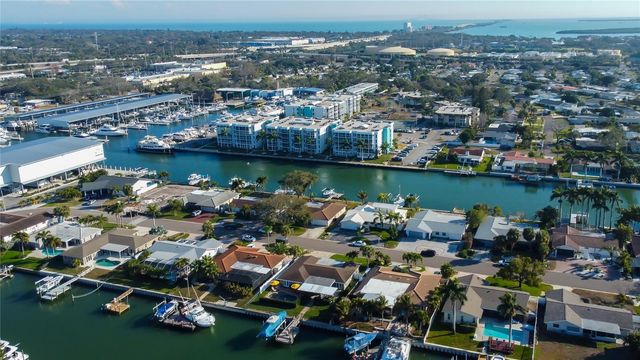 3835 48 AVENUE S, St Petersburg, FL 33711