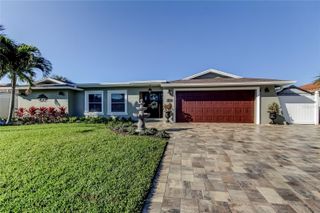 3835 48 AVENUE S, St Petersburg, FL 33711