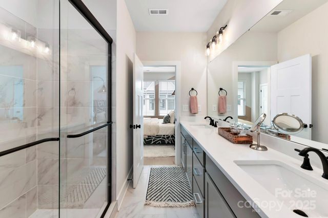 316 S Turner Avenue 11, Charlotte, NC 28208