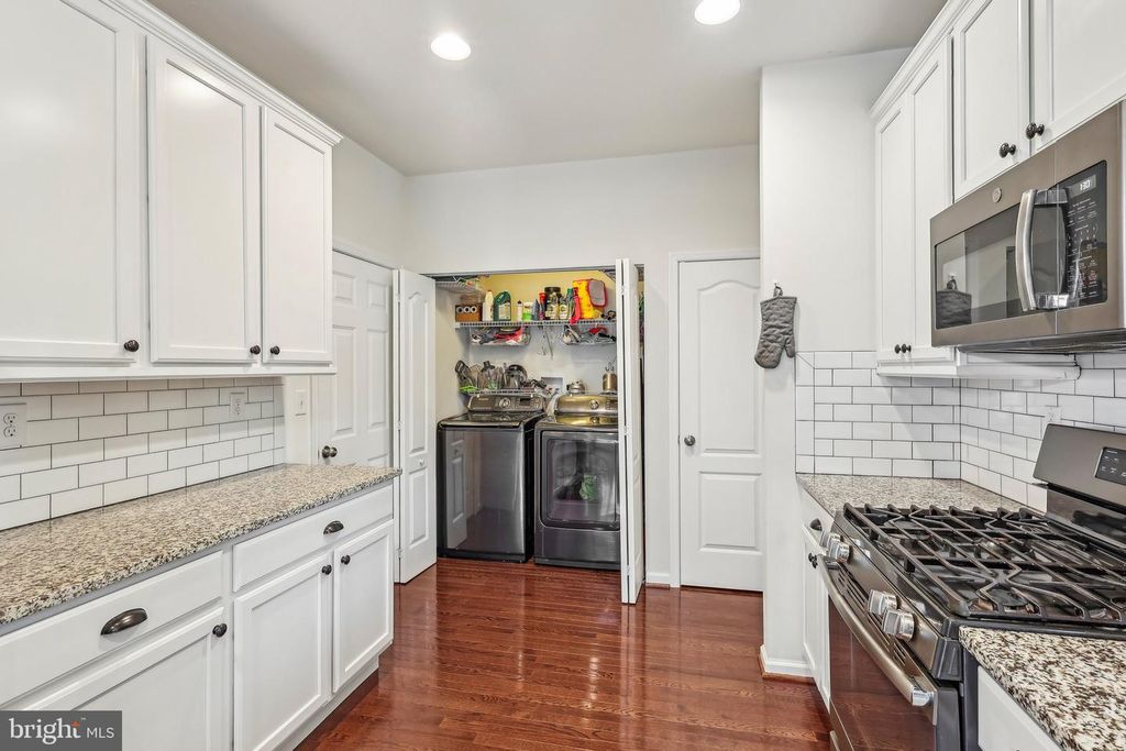 365 PENNYCRESS RD, Allentown, PA 18104