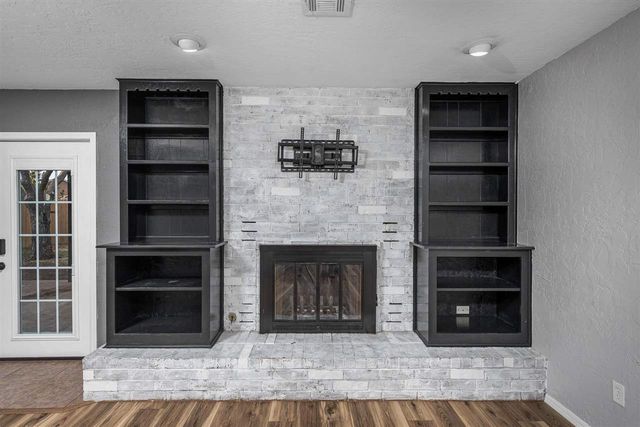 6819 NW Willow Creek Dr, Lawton, OK 73505