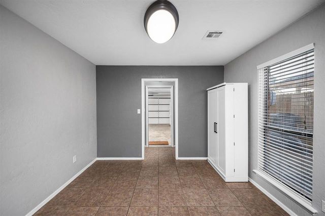 6819 NW Willow Creek Dr, Lawton, OK 73505