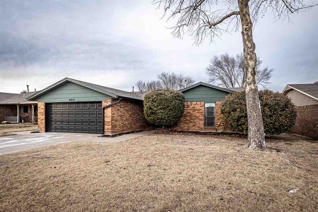 6819 NW Willow Creek Dr, Lawton, OK 73505