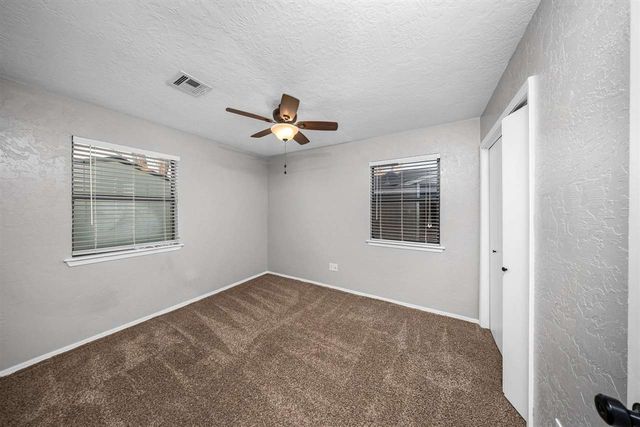 6819 NW Willow Creek Dr, Lawton, OK 73505