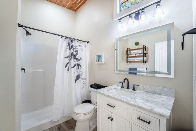 16103 Hickory Drive, Rogers, AR 72756