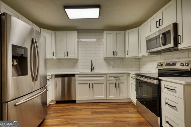 55 Dogwood Lane, Mcdonough, GA 30253