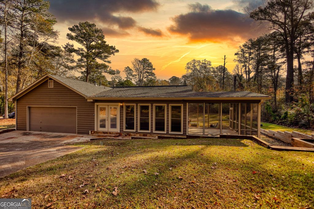 55 Dogwood Lane, Mcdonough, GA 30253