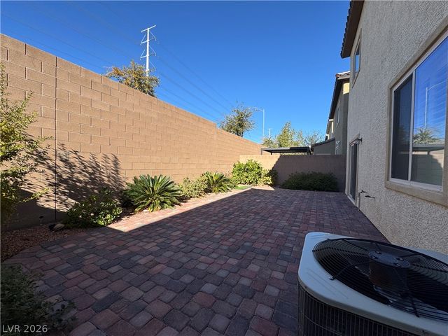5145 Fiery Sky Ridge Street, Las Vegas, NV 89148