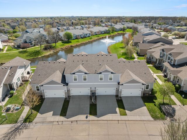 1216 SE Williams Court, Waukee, IA 50263