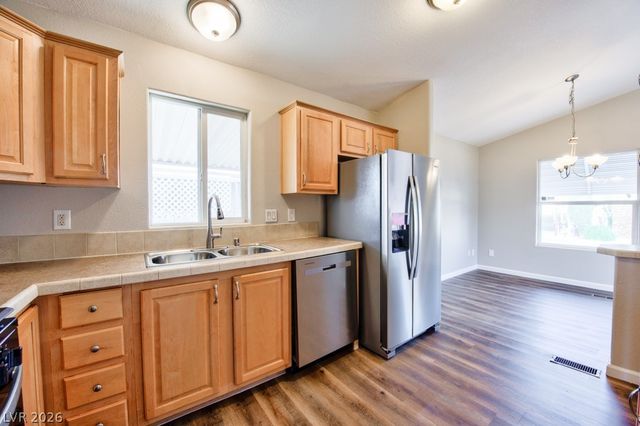 3643 Lost Hills Drive, Las Vegas, NV 89122