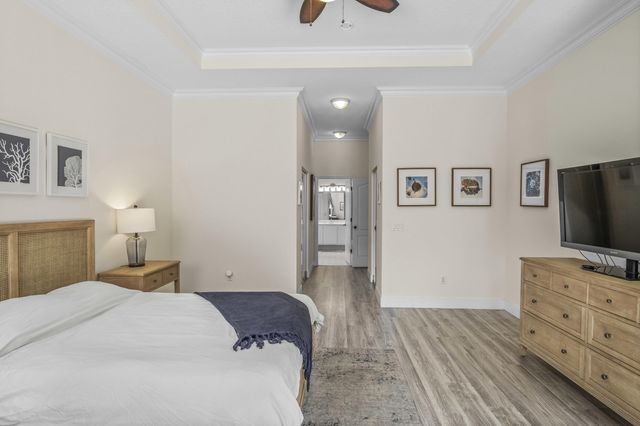 48 Lake Eden Drive, Boynton Beach, FL 33435