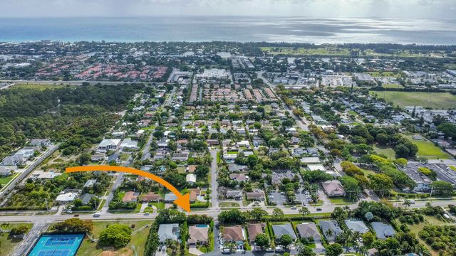 48 Lake Eden Drive, Boynton Beach, FL 33435