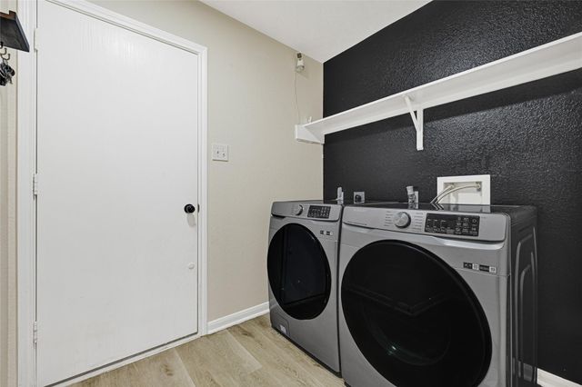 7910 Blue Wahoo Lane, Cypress, TX 77433