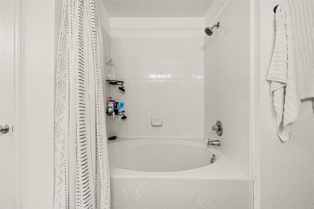 7910 Blue Wahoo Lane, Cypress, TX 77433