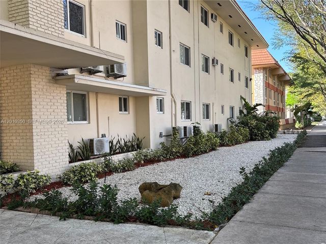 1014 Salzedo St 212, Coral Gables, FL 33134