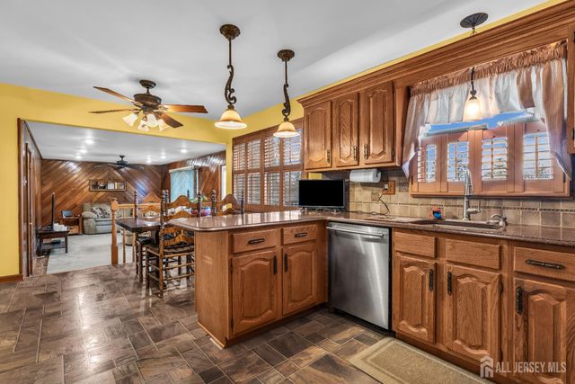 29 Holly Park Drive, South Plainfield, NJ 07080