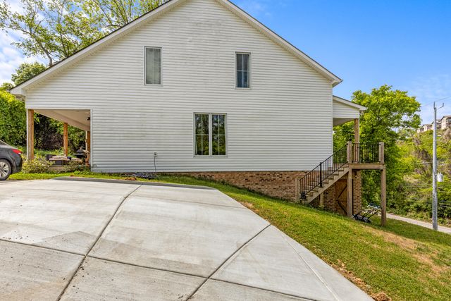 1150 Old Pineville Road, Chattanooga, TN 37405