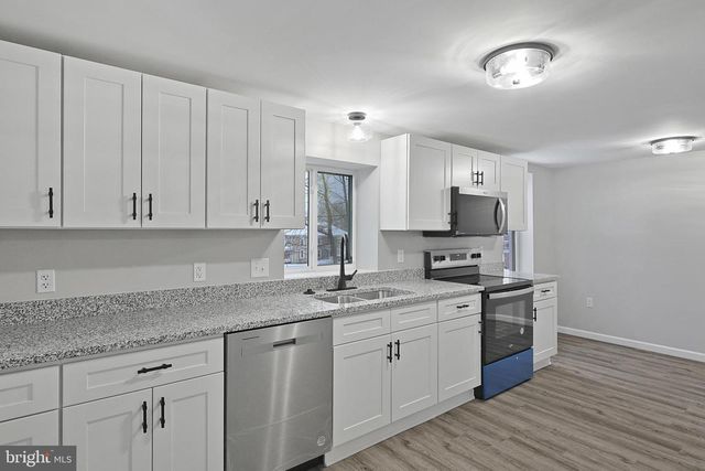 4 CHESTNUT ST, Frostburg, MD 21532