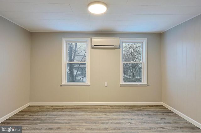 4 CHESTNUT ST, Frostburg, MD 21532